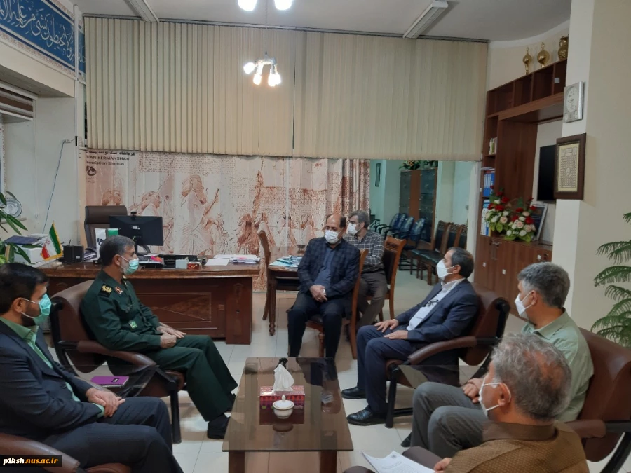 دیدار مدیرکل بنیاد حفظ آثار و نشر ارزش های دفاع مقدس کرمانشاه با ریاست دانشگاه فنی و حرفه ای استان 4