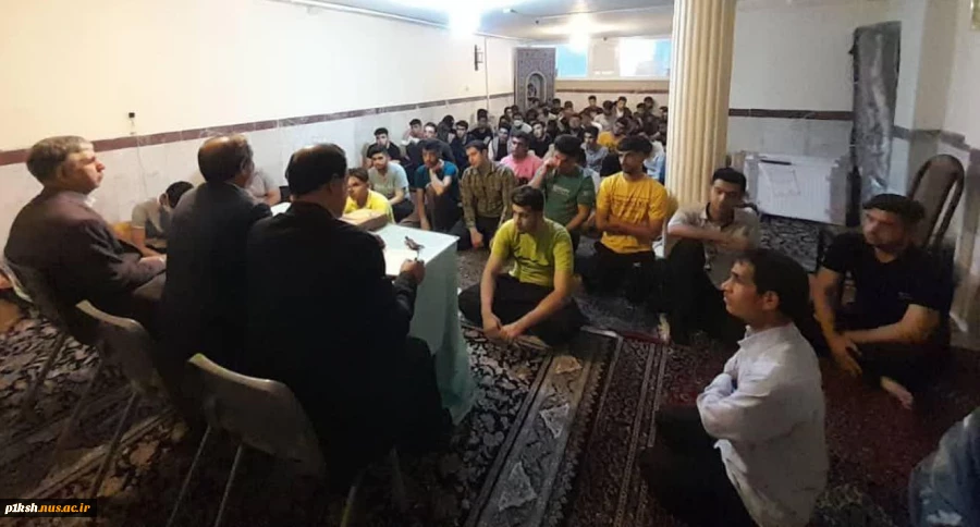 به مناسبت هفته خوابگاهها صورت گرفت :
جلسه پرسش وپاسخ مسئولین آموزشکده شماره 1 با دانشجویان خوابگاهی 4