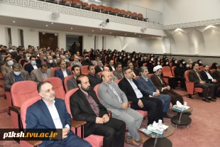 دکتر خسرویان در دیدار نوروزی با کارکنان دانشگاه:
توسعه زیرساخت‌های عمرانی و تجهیزات و ارتقای رفاهی کارکنان اولویت‌های اصلی سال ۱۴۰۲ است. 2