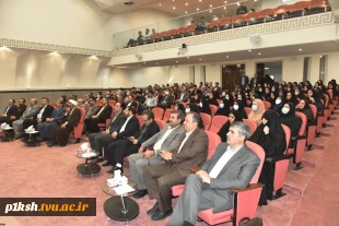 دکتر خسرویان در دیدار نوروزی با کارکنان دانشگاه:
توسعه زیرساخت‌های عمرانی و تجهیزات و ارتقای رفاهی کارکنان اولویت‌های اصلی سال ۱۴۰۲ است. 3