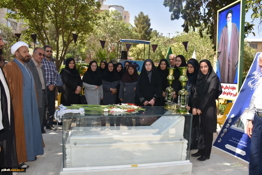 کنگره گرامی‌داشت 220 شهید دانشگاه فنی و حرفه‌ای و آیین رونمایی از 12 یادمان شهید گمنام دانشگاه برگزار‌شد
 8