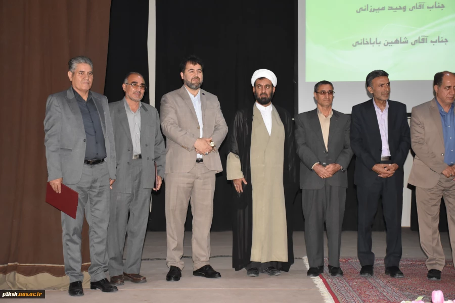برای اولین بار در دانشگاه فنی و حرفه ای کرمانشاه برگزارشد:
جشن بزرگ فارغ التحصیلی سال ۱۴۰۲ 7