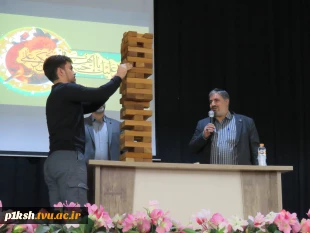 در روز ولادت امام حسن عسکری(ع):
جشن آیین آغاز تحصیل دانشجویان نو ورود آموزشکده فنی و حرفه ای شماره 1 برگزار گردید 3