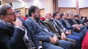 برگزاری نشست سراسری 30 هزارنفری جبهه علمی و فرهنگی بسیج اساتید کشور 
 4