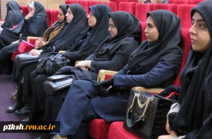 برگزاری نشست سراسری 30 هزارنفری جبهه علمی و فرهنگی بسیج اساتید کشور 
 6