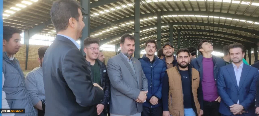 در ادامه تورهای علمی و پژوهشی صورت گرفت:
بازدید از کارخانه کابل باختر کرمانشاه 3