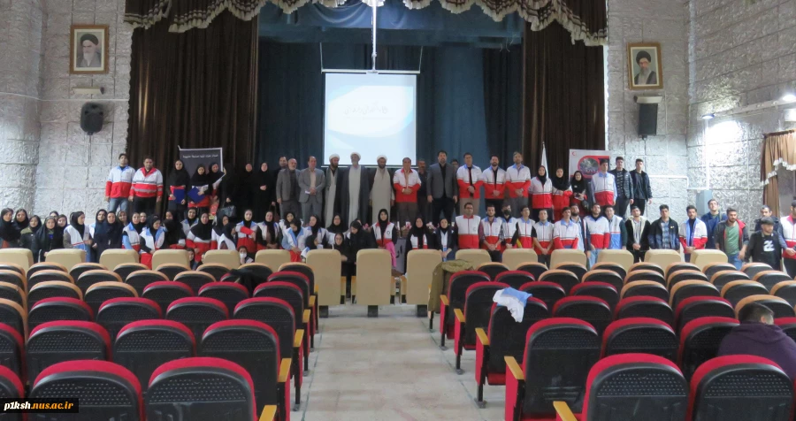 به مناسبت روز دانشجو برگزارگردید:
 مراسم پیوند هلال احمر و دانشگاه 2