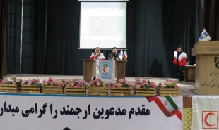 به مناسبت روز دانشجو برگزارگردید:
 مراسم پیوند هلال احمر و دانشگاه 7