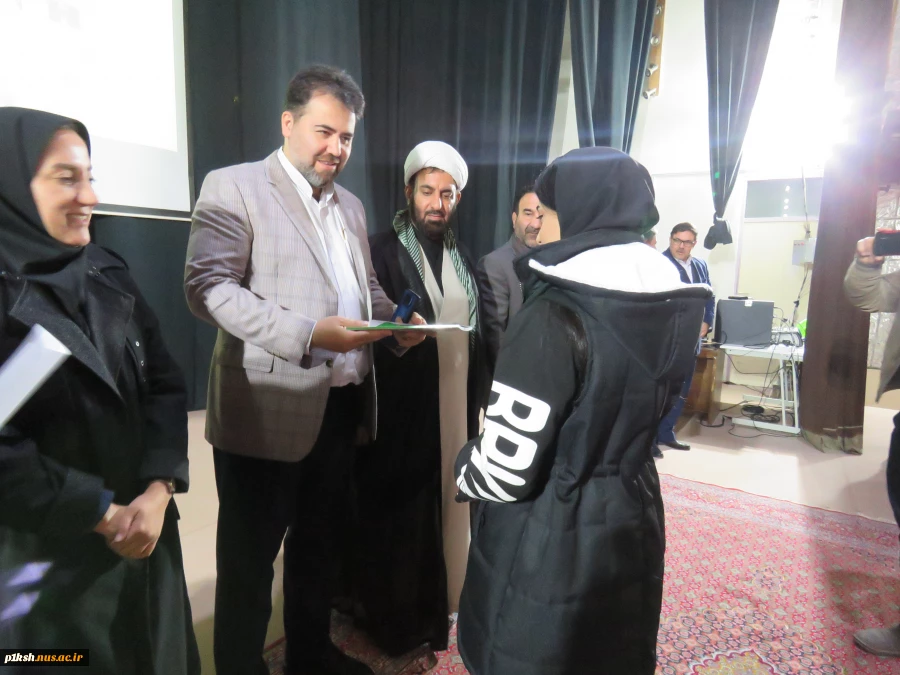 با همکاری معاونت علمی پژوهشی بسیج دانشجویی :
جشن بزرگ راه مهندسی در دانشگاه فنی و حرفه ای استان کرمانشاه برگزار شد 15
