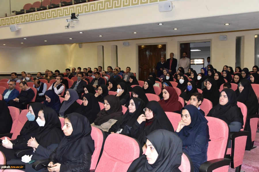 در آستانه خجسته ولادت حضرت فاطمه زهرا (س) و گرامی‌داشت روز مادر و روز زن جشن میلاد ام‌ابیها (س) در دانشگاه فنی و حرفه‌ای برگزار شد
 4