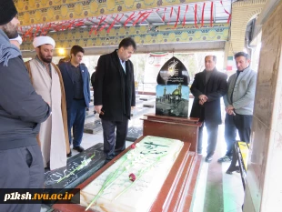 همزمان با سالروز پیروزی شکوهمند انقلاب اسلامی:
عطر افشانی و گلباران گلزار شهیدان کرمانشاه 5