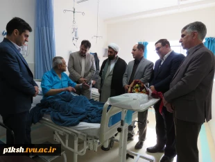 به مناسبت ولادت حضرت ابوالفضل عباس(ع) و روز جانباز انجام شد:
عیادت ریاست دانشگاه فنی و حرفه ای استان  از جانباز جنگ تحمیلی 2