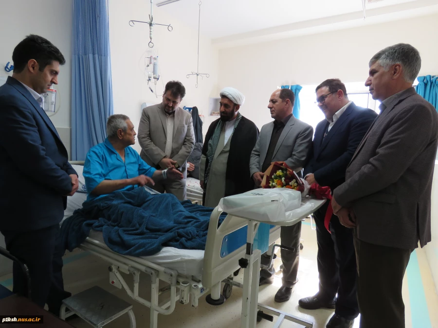 به مناسبت ولادت حضرت ابوالفضل عباس(ع) و روز جانباز انجام شد:
عیادت ریاست دانشگاه فنی و حرفه ای استان  از جانباز جنگ تحمیلی 2