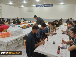 بازدید کاروان دانشجویان دانشگاه فنی و حرفه‌ای استان کرمانشاه از مناطق عملیاتی جنوب 
 6