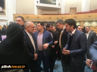 حضور رئیس دانشگاه فنی و حرفه‌ای کشور در مراسم اختتامیه جشنواره بین‌المللی خوارزمی و تقدیر از برگزیدگان 4