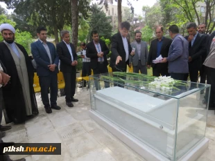 مراسم غبار روبی و عطر افشانی مزار شهید گمنام دانشگاه فنی و حرفه ای استان کرمانشاه
 2