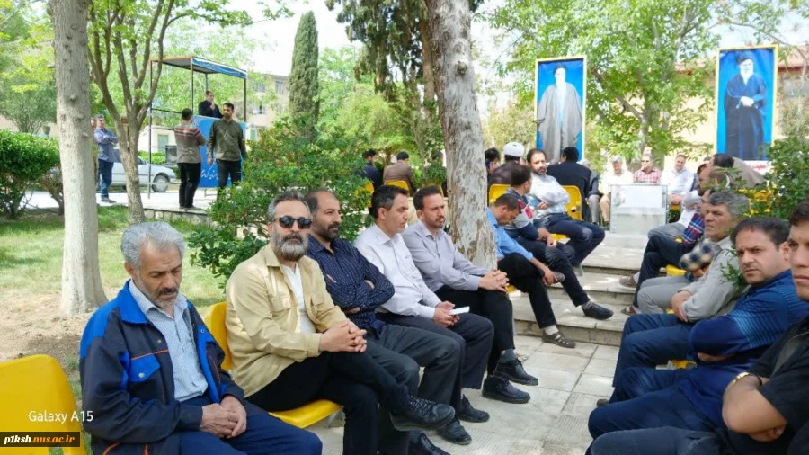 مراسم غبار روبی و عطر افشانی مزار شهید گمنام دانشگاه فنی و حرفه ای استان کرمانشاه
 16