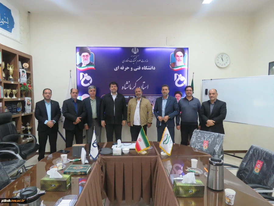 به مناسبت روز معلم صورت گرفت 4