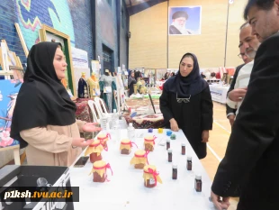 بازدید ریاست دانشگاه فنی حرفه ای استان کرمانشاه از نمایشگاه دستاورد و تولیدات هنرستانهای استان 5