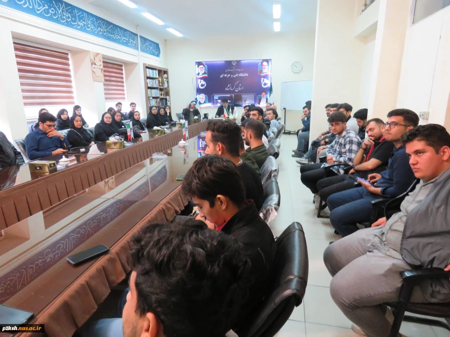 کرسی آزاد اندیشی با موضوع مطالبه گری در حوزه های فرهنگی اجتماعی سیاسی و آموزشی در دانشگاه فنی و حرفه ای استان کرمانشاه برگزار شد 4