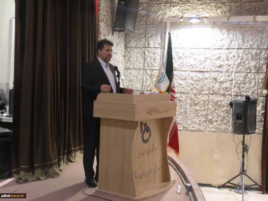 به مناسبت سالروز شهادت استاد شهید مرتضی مطهری، مراسم بزرگداشت هفته آموزش و روز معلم و استاد، در دانشگاه فنی و حرفه ای استان کرمانشاه برگزار شد: 3