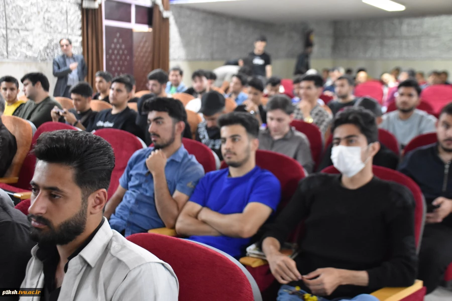 در دانشگاه فنی وحرفه ای استان کرمانشاه برگزار شد:
برگزاری مراسم وداع با شهید خدمت 2