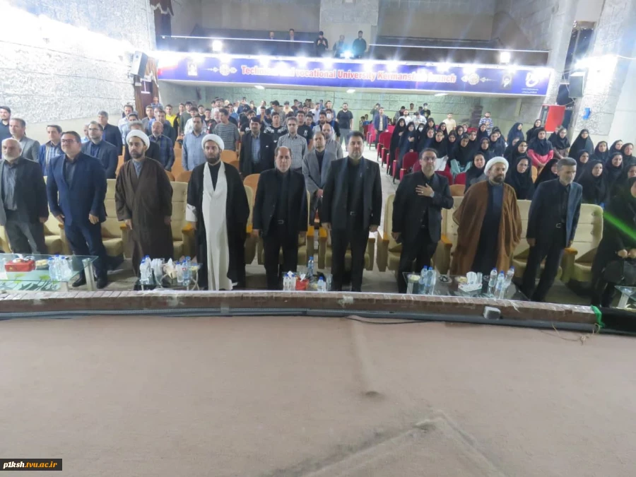 در دانشگاه فنی وحرفه ای استان کرمانشاه برگزار شد:
برگزاری مراسم وداع با شهید خدمت 18