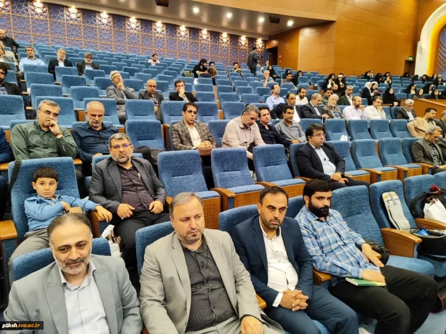 حضور ریاست، معاونین و مدیران و جمعی از اساتید بسیجی دانشگاه فنی و حرفه‌ای در آیین گرامی‌داشت روز ملی بسیج اساتید
 2