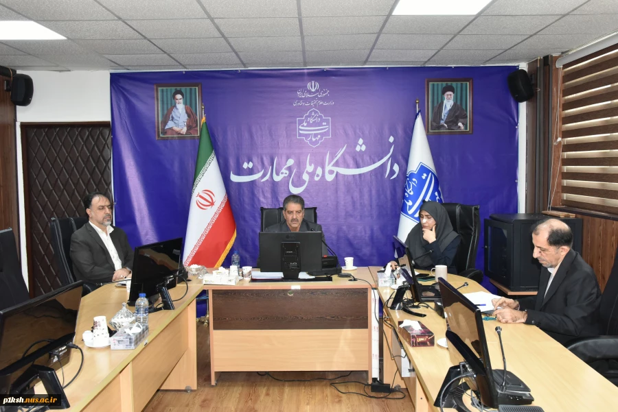 دکتر زمانی، سرپرست دانشگاه ملی مهارت در اولین نشست برخط با رؤسای استانی: 
دانشگاه ملی مهارت یکی از تاثیرگذارترین‌ دانشگاه‌های کشور در راستای رفع مشکلات بیکاری و ایجاد اشتغال جوانان است 2