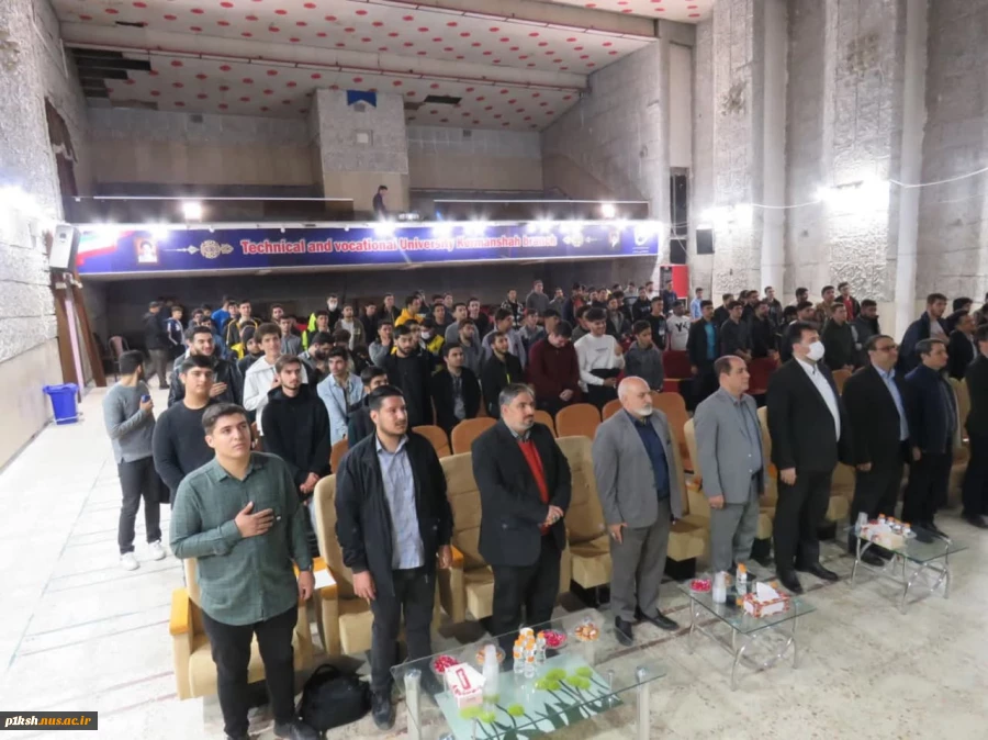 برگزاری جلسه توجیهی دانشجویان نوورود در دانشگاه ملی مهارت استان
 9