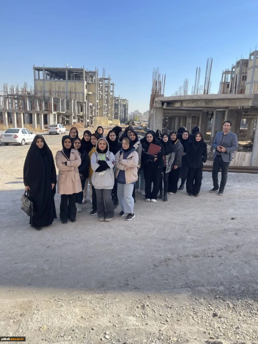 در ادامه تورهای علمی، پژوهشی دانشجویان صورت گرفت:
بازدید دانشجویان رشته معماری دانشکده ملی مهارت دختران کرمانشاه از پروژه 712 واحدی نهضت ملی مسکن 2