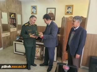 به مناسبت میلاد امام حسین (ع) و روز پاسدار انجام شد:
دیدار ریاست و مسئولین دانشگاه ملی مهارت استان با اعضای بسیج اساتید
 5