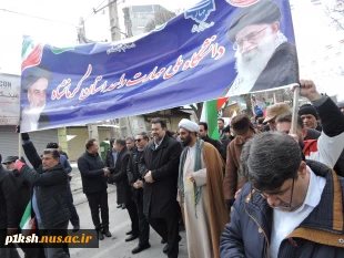 حضوردانشگاهیان دانشگاه ملی مهارت استان کرمانشاه در راهپیمایی یوم الله22 بهمن 5