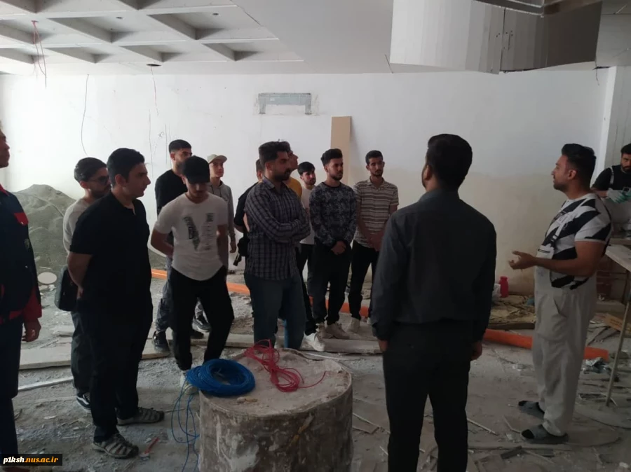 درادامه تورهای علمی پژوهشی صورت گرفت:
بازدید دانشجویان رشته عمران از پروژه های لوکس دکوراسیون داخلی در خیابان کسری کرمانشاه 3