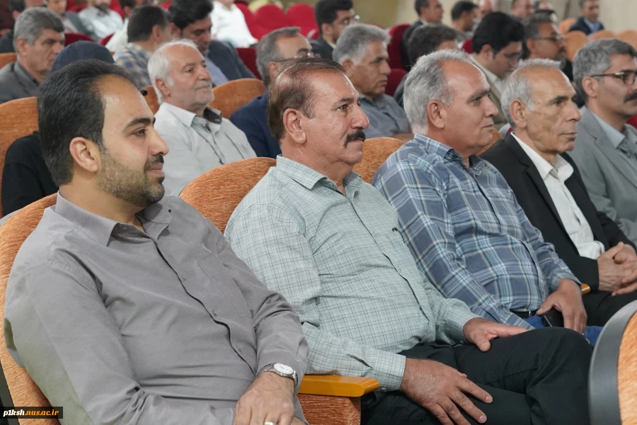 برگزاری مراسم گرامیداشت روز معلم و استاد در دانشگاه ملی مهارت واحد استان کرمانشاه 10