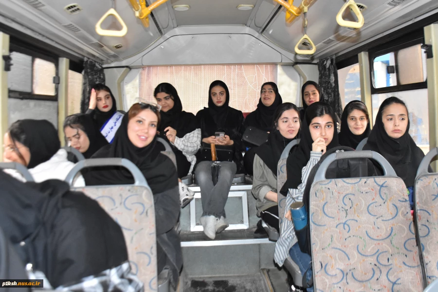 حضور پر شور کارکنان، اساتید و دانشجویان دانشگاه ملی مهارت استان کرمانشاه در مراسم استقبال از سفر رئیس جمهور 6