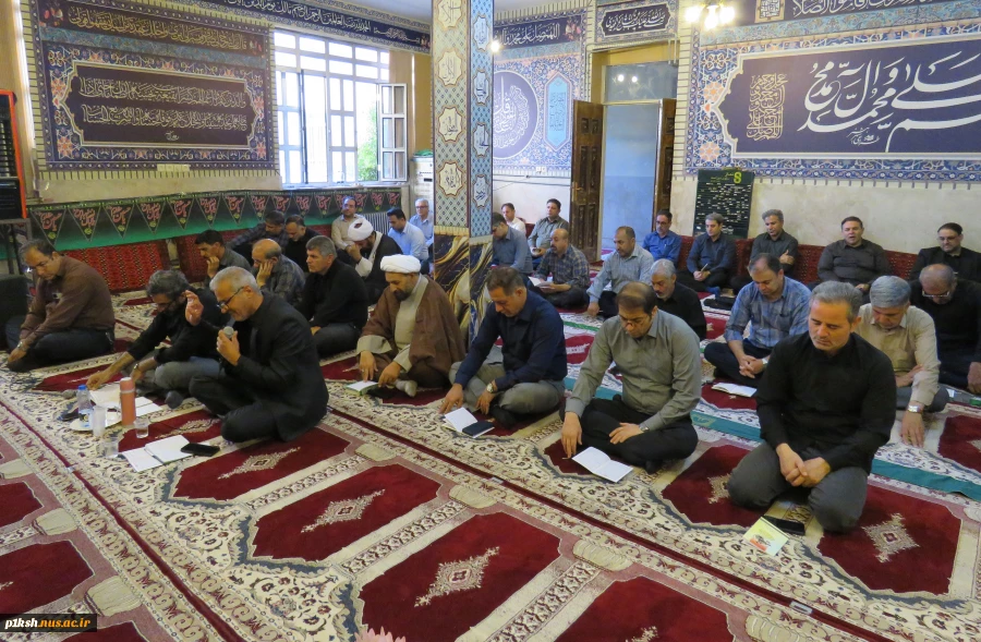 برگزاری مراسم زیارت عاشورا و بزرگداشت شهدای اقتداردر دانشگاه ملی مهارت استان کرمانشاه 5