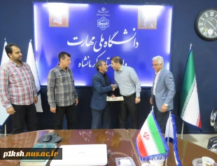 در راستای گرامی داشت مقام شامخ شهیدان صورت گرفت:
تقدیر از پدر پاسدار رشید اسلام فرهاد قبادی 2