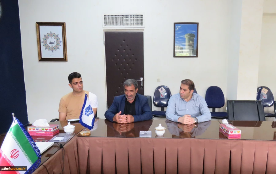 در راستای گرامی داشت مقام شامخ شهیدان صورت گرفت:
تقدیر از پدر پاسدار رشید اسلام فرهاد قبادی 2