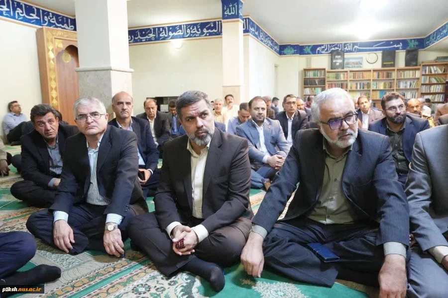 استاندار و جمعی از مدیران استان کرمانشاه، در اولین روز کاری هفته دولت، با نماینده ولی فقیه در استان و امام جمعه کرمانشاه، دیدار کردند 5