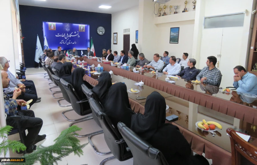 بازدید نماینده محترم مردم شریف کرمانشاه در مجلس شورای اسلامی از دانشگاه ملی مهارت استان کرمانشاه 6