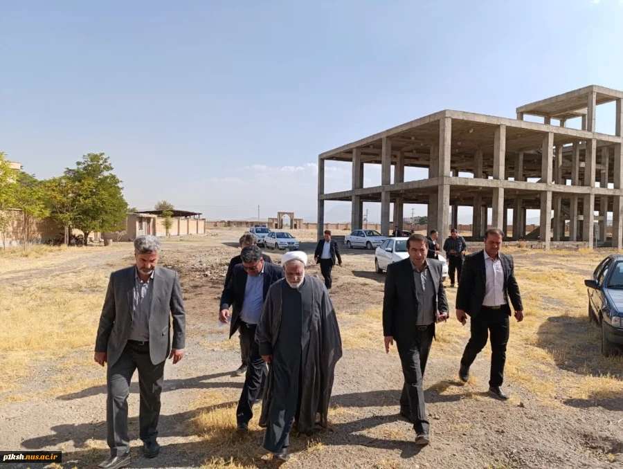 بازدید نماینده، فرماندار و جمعی از مسئولین دستگاه های اجرایی شهرستان کنگاور از پروژه آموزشکده ملی مهارت این شهر 4