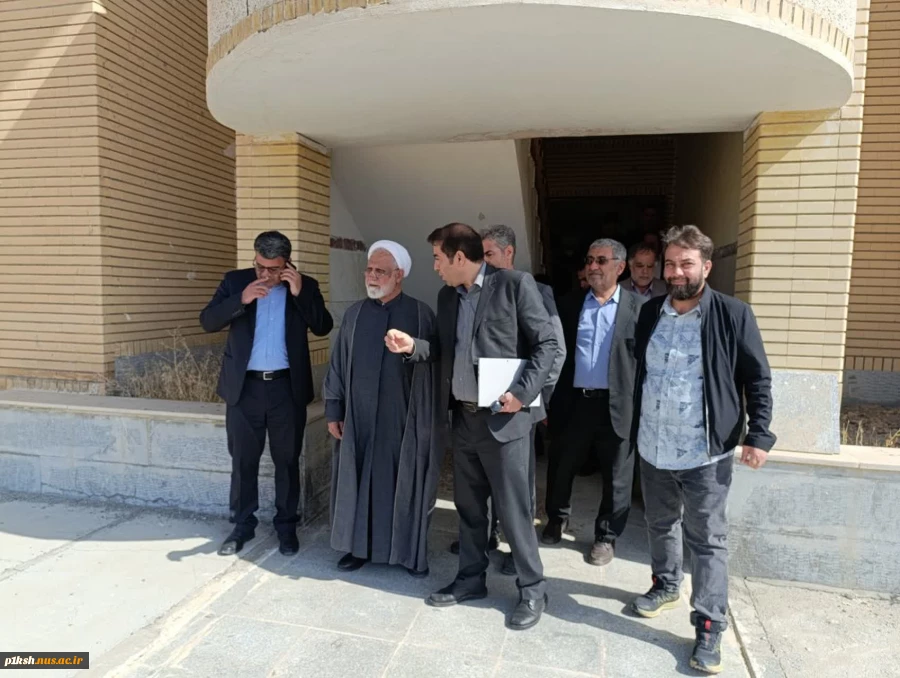 بازدید نماینده، فرماندار و جمعی از مسئولین دستگاه های اجرایی شهرستان کنگاور از پروژه آموزشکده ملی مهارت این شهر 6