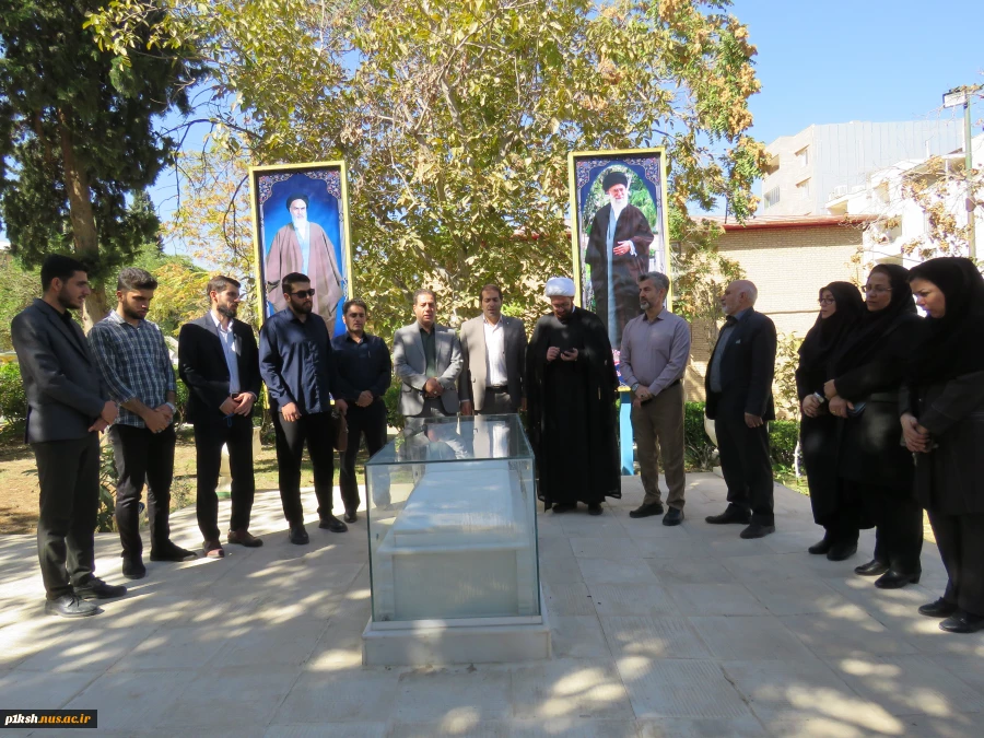 مراسم غبار روبی و عطر افشانی مزار شهید گمنام دانشگاه ملی مهارت استان کرمانشاه به مناسبت هفته دفاع مقدس 2