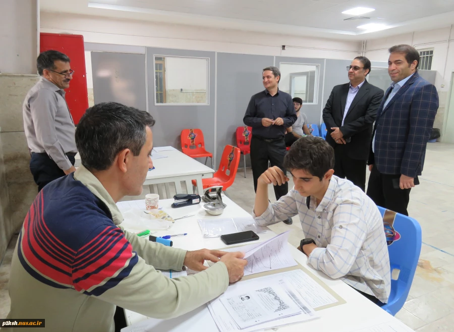 بازدید ریاست دانشگاه ملی مهارت استان از روند ثبت نام پذیرفته شدگان  5