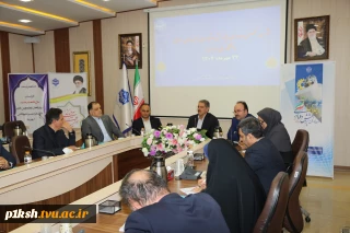 رئیس دانشگاه ملی مهارت در نشست تخصصی معاونان پژوهش و فناوری واحدهای استانی:
تشکیل دبیرخانه مسئولیت‌های اجتماعی برای دانشگاه ملی مهارت یک ضرورت است.