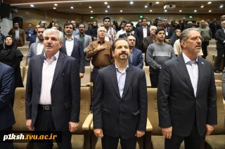 رئیس دانشگاه ملی مهارت در آیین اختتامیه سومین همایش ملی مهارت‌افزایی، هدایت شغلی و صلاحیت حرفه‌ای در آموزش عالی کشور:
امروز مهارت نه یک انتخاب بلکه یک ضرورت اجتناب‌ناپذیر است/ مسیر توسعه اقتصادی کشور از تربیت نیروهای توانمند و اشتغال‌پذیر می‌گذرد/ جوانان در دانشگاه ملی مهارت علاوه بر این که می‌دانند، می‌توانند و این یعنی آوردن دانش به صحنه عمل