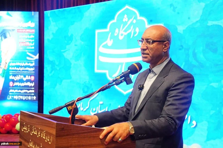 استاندار کرمانشاه در آیین استقبال از دانشجویان نوورود دانشگاه ملی مهارت واحد استان کرمانشاه: 
 حرکت دانشگاه‌ها به سمت کارآفرینی، نیاز امروز کشور است 4