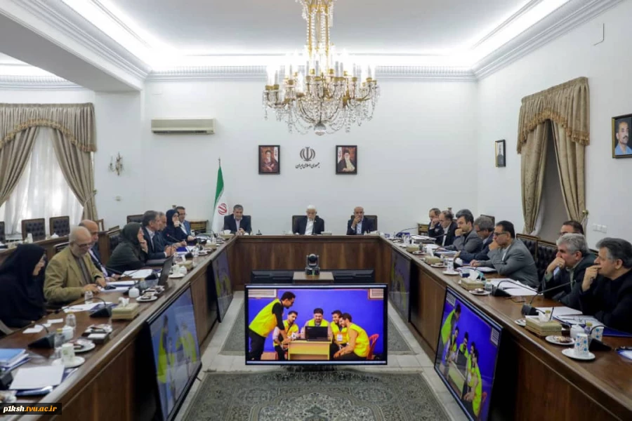 درنهمین جلسه شورای عالی آموزش و تربیت فنی، حرفه‌ای و مهارتی به ریاست دکتر عارف معاون اول رئیس جمهور؛
اهداف و برنامه‌های دانشگاه ملی مهارت در عرصه‌های داخلی و خارحی توسط دکتر زمانی تشریح شد. 2