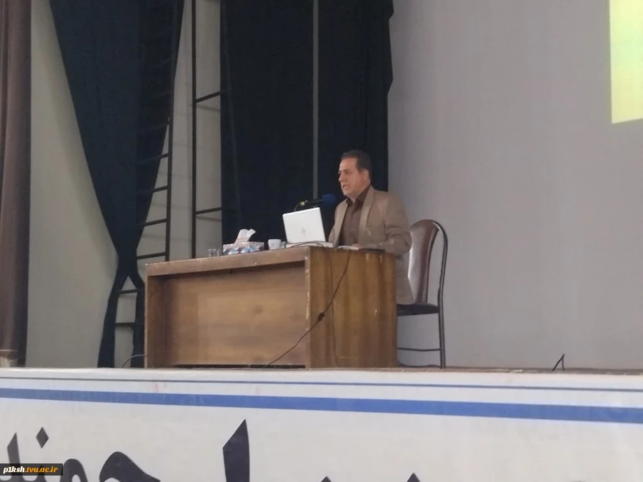 برگزاری کارگاه آشنایی با قوانین آموزشی در دانشگاه ملی مهارت استان کرمانشاه 4